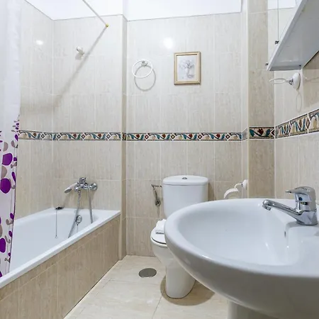 2b Abrigos, Wifi Y Balcon Apartman *