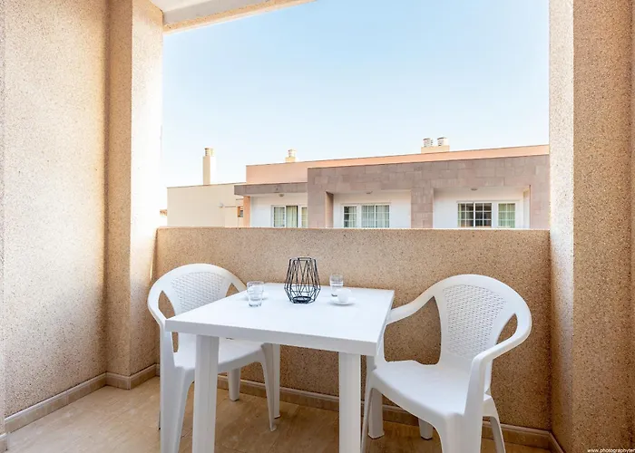 2b Abrigos, Wifi Y Balcon 公寓